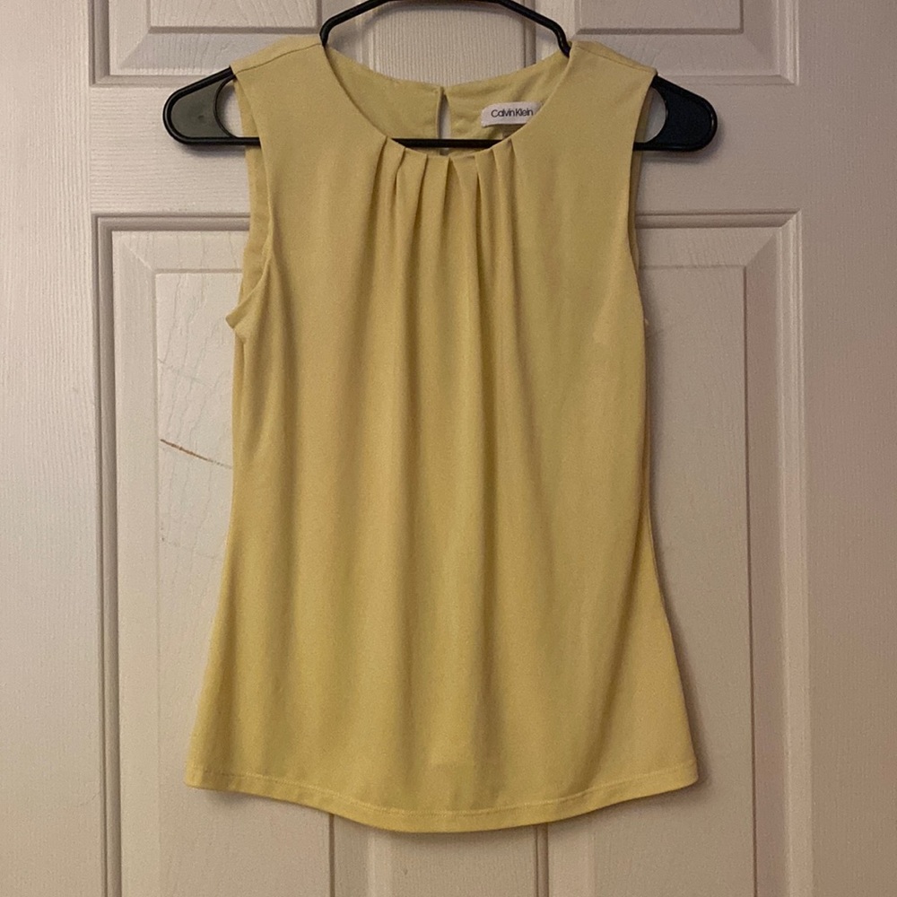 Calvin Klein Shell - Picture 1 of 3